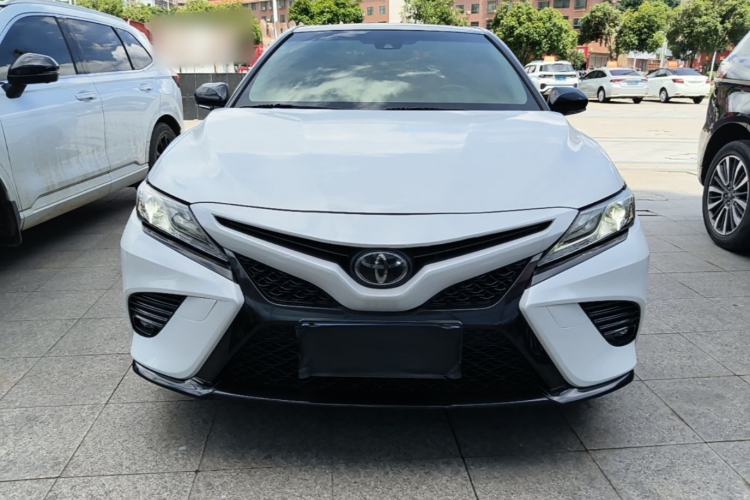 Used Toyota Camry 2018 2.0S FENGSHANG Edition Front