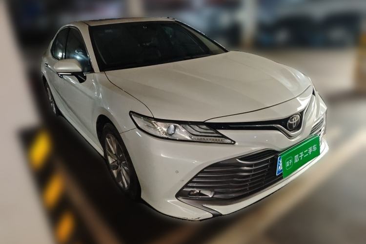 Used Toyota Camry 2018 2.0G Luxury Edition Front Right 45 Deg