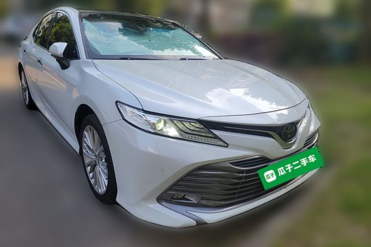 Used Toyota Camry 2018 2.5G Luxury Edition Front Right 45 Deg