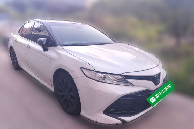 Used Toyota Camry 2018 2.0G Luxury Edition Front Right 45 Deg