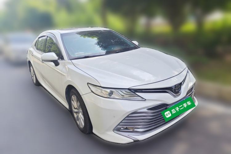 Used Toyota Camry 2018 2.0G Luxury Edition Front Right 45 Deg