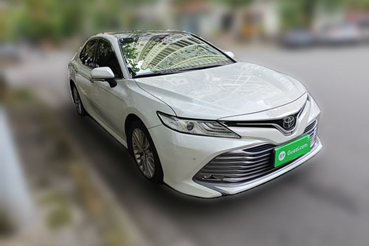 Used Toyota Camry 2018 2.5G Luxury Edition Front Right 45 Deg