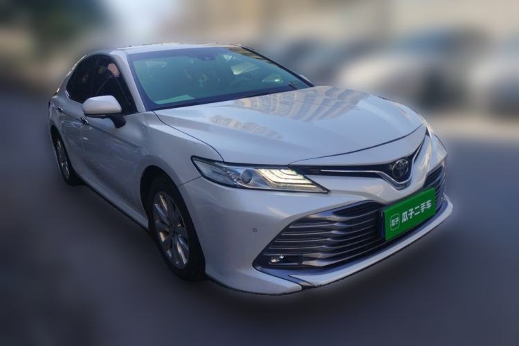 Used Toyota Camry 2018 2.0G Luxury Edition Front Right 45 Deg