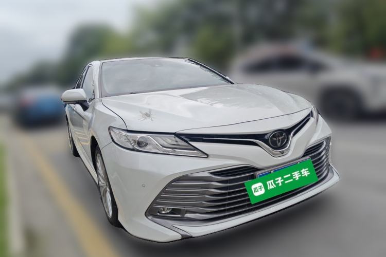 Used Toyota Camry 2018 2.5G Luxury Edition Front Right 45 Deg