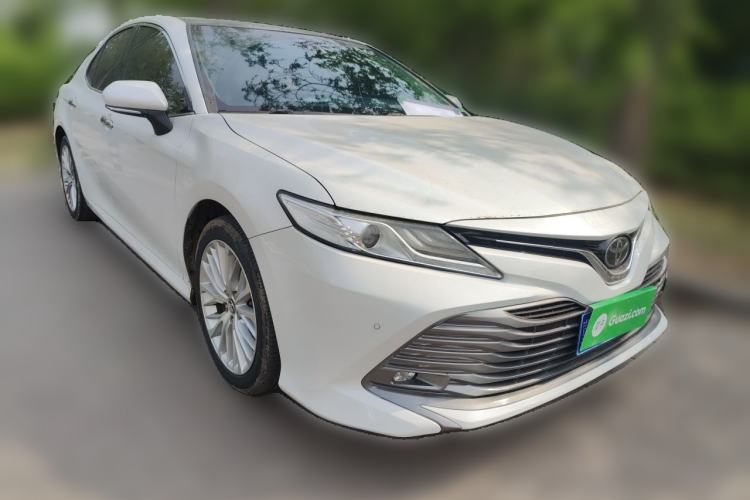 Used Toyota Camry 2018 2.5G Luxury Edition Front Right 45 Deg