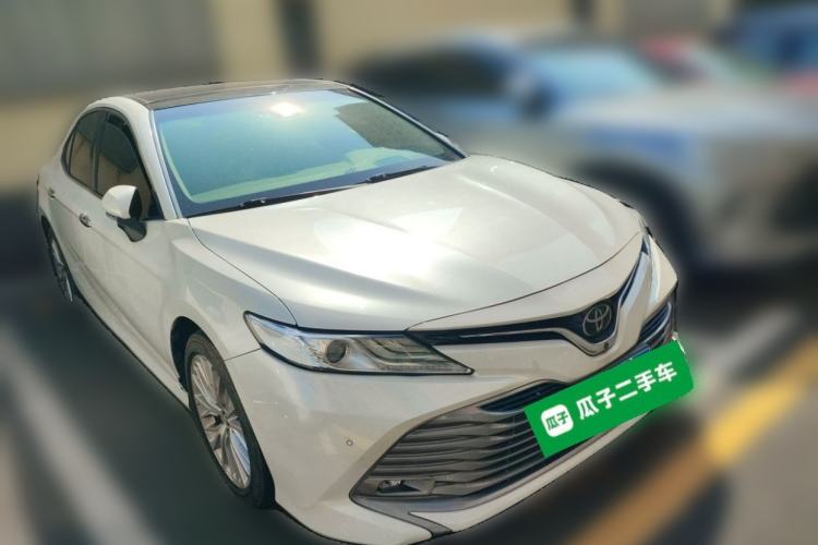 Used Toyota Camry 2018 2.5G Luxury Edition Front Right 45 Deg