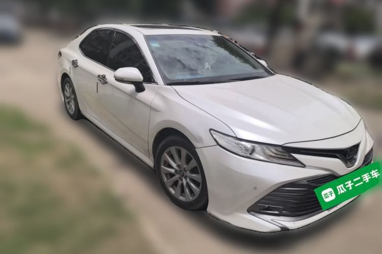 Used Toyota Camry 2018 2.0G Luxury Edition Front Right 45 Deg