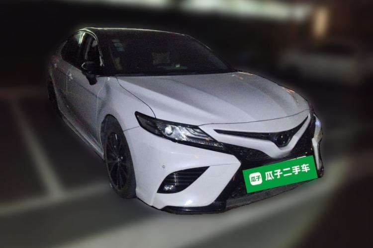 Used Toyota Camry 2018 2.0S FENGSHANG Edition Front Right 45 Deg