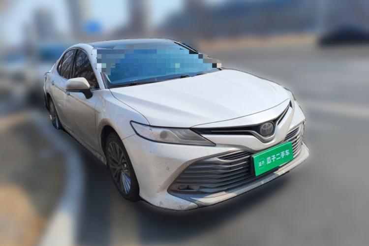 Used Toyota Camry 2018 2.5G Luxury Edition Front Right 45 Deg