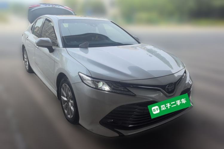 Used Toyota Camry 2018 2.0G Luxury Edition Front Right 45 Deg