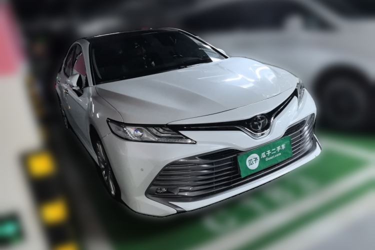 Used Toyota Camry 2018 2.5G Luxury Edition Front Right 45 Deg