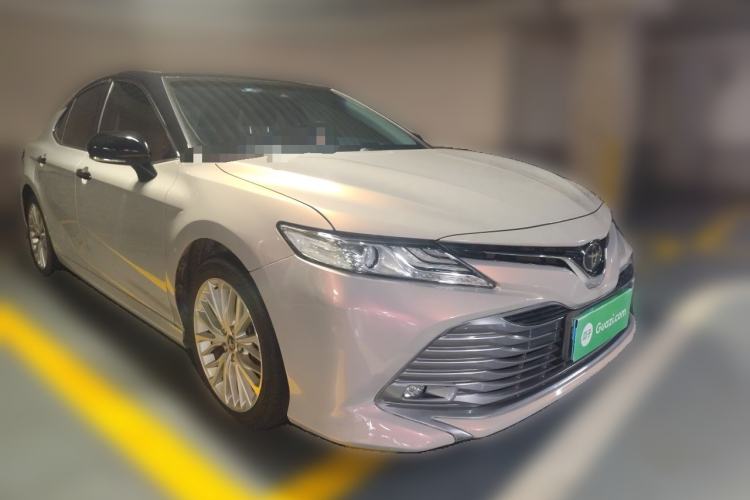Used Toyota Camry 2018 2.5G Luxury Edition Front Right 45 Deg