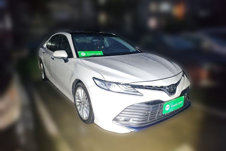 Used Toyota Camry 2018 2.5G Luxury Edition Front Right 45 Deg