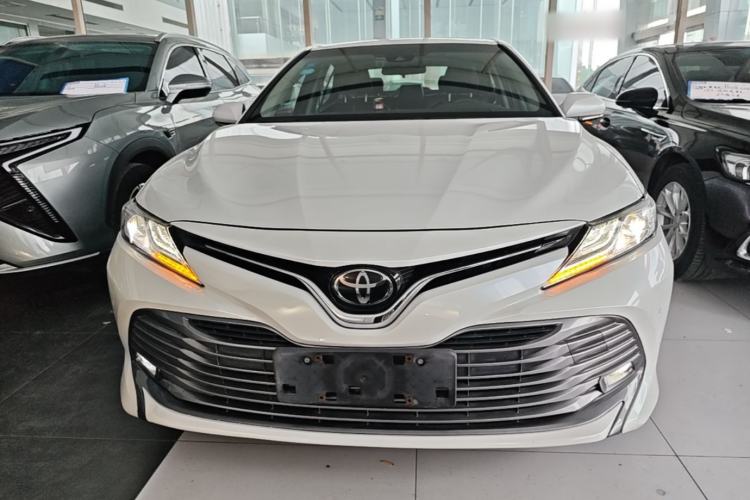 Used Toyota Camry 2018 2.0G Luxury Edition Front