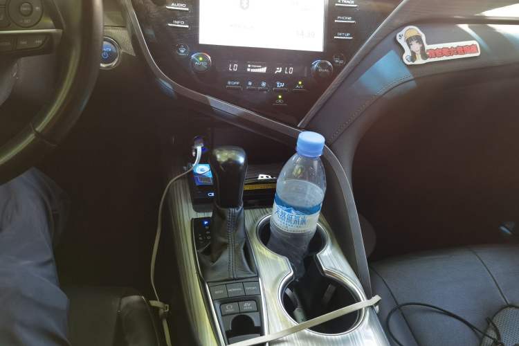 Used Toyota Camry 2018 Dual-Engine 2.5 HG Luxury Edition Gear Lever