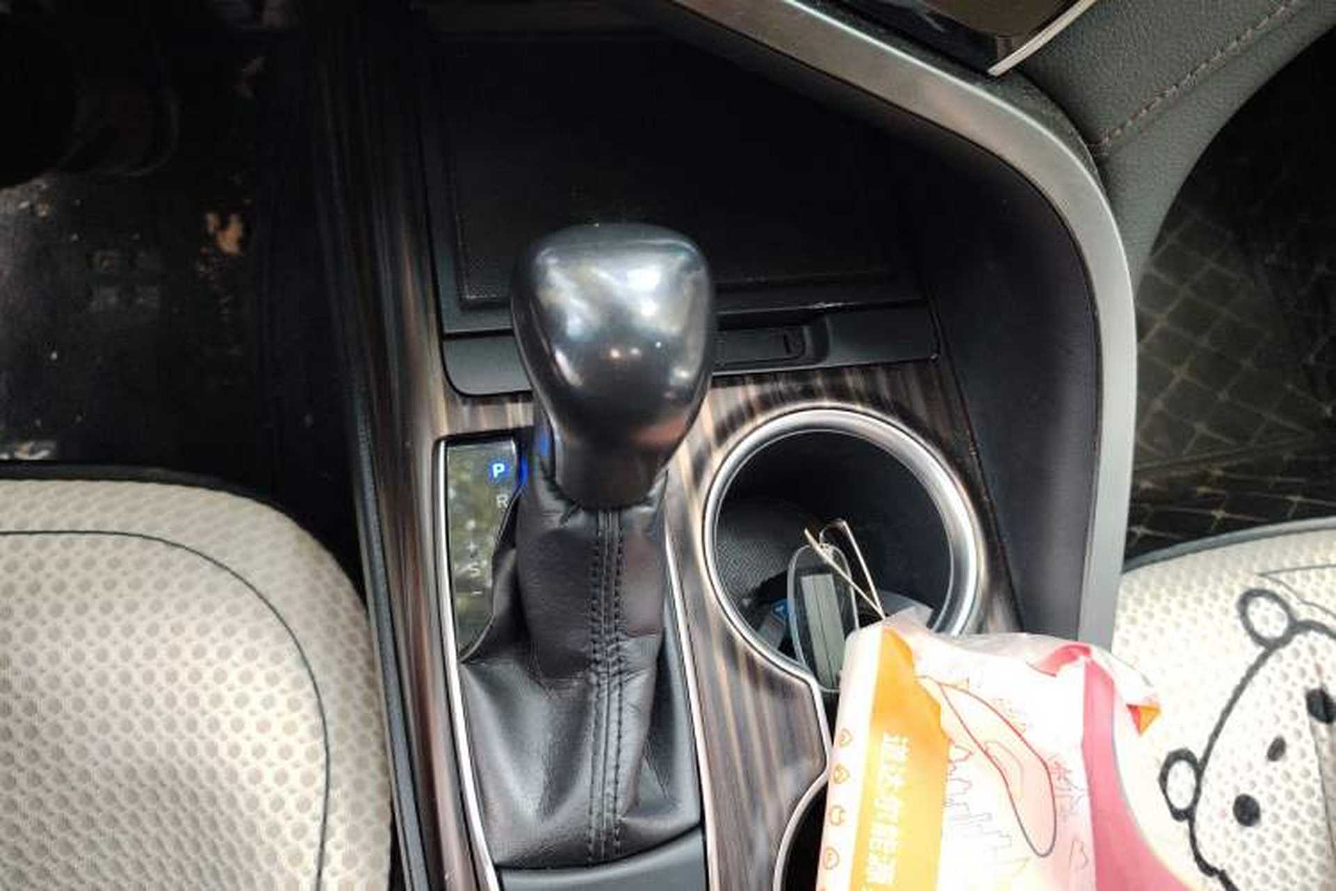 Used Toyota Camry 2018 2.0G Luxury Edition Gear Lever