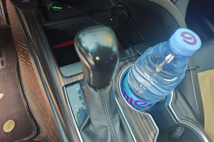 Used Toyota Camry 2018 2.0G Luxury Edition Gear Lever