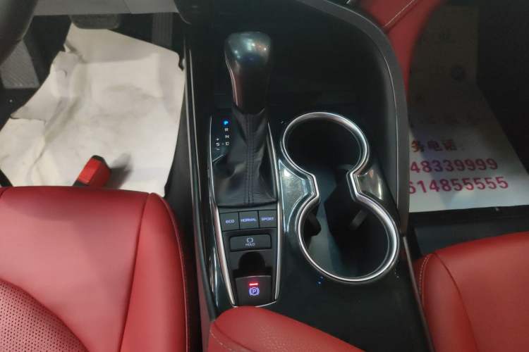 Used Toyota Camry 2018 2.5S Fēngshàng Edition Gear Lever