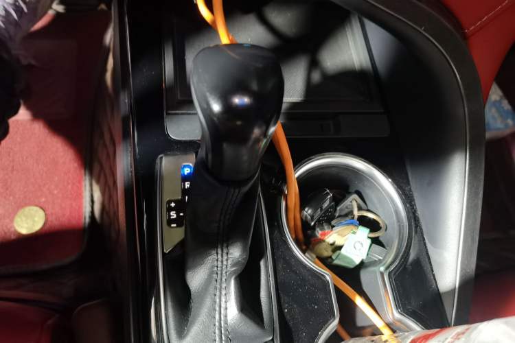 Used Toyota Camry 2018 2.5S Fēngshàng Edition Gear Lever