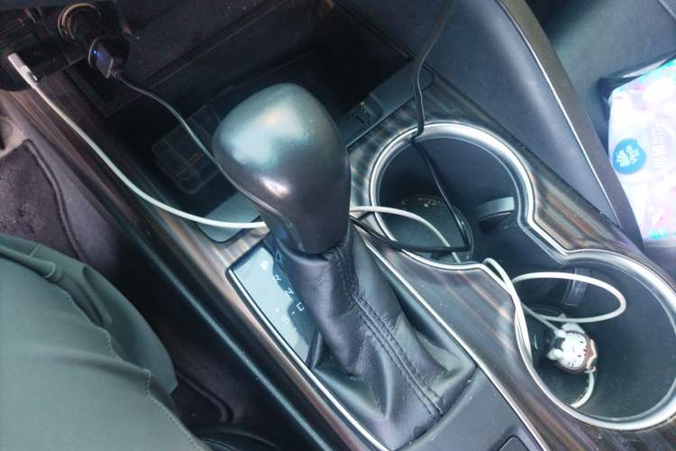 Used Toyota Camry 2018 2.0G Luxury Edition Gear Lever