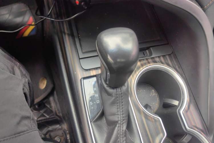 Used Toyota Camry 2018 2.0G Luxury Edition Gear Lever