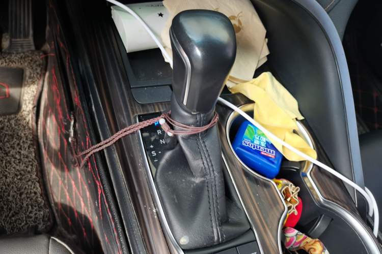 Used Toyota Camry 2018 2.5G Luxury Edition Gear Lever