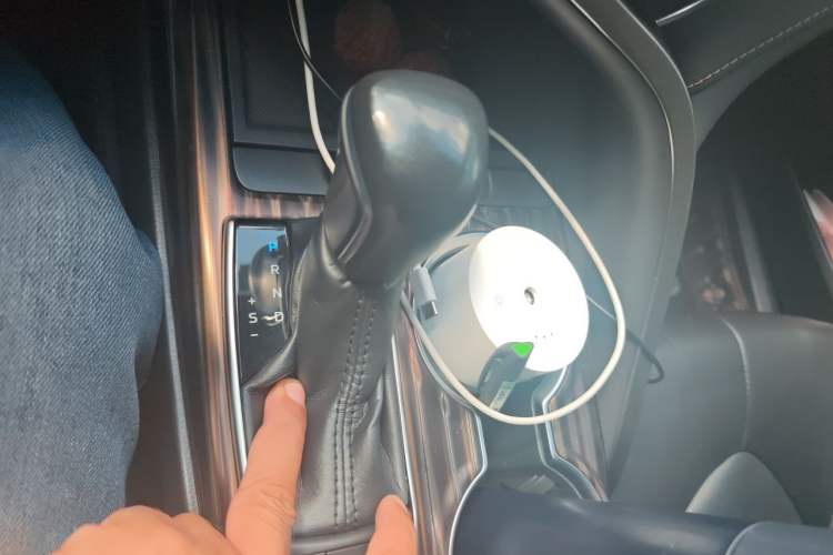 Used Toyota Camry 2018 2.5G Luxury Edition Gear Lever