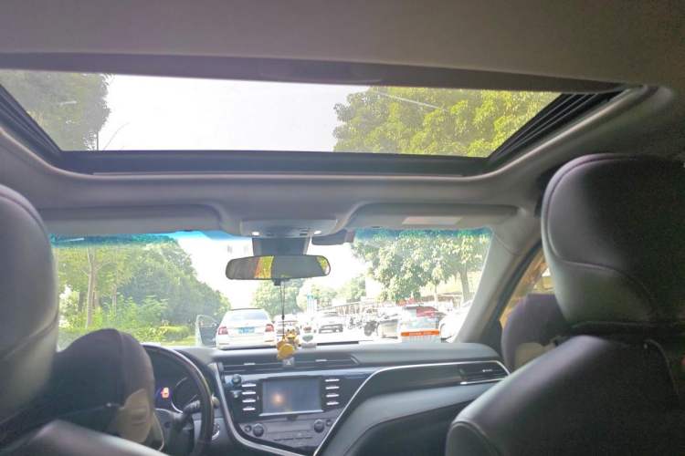 Used Toyota Camry 2018 2.0G Luxury Edition Headliner