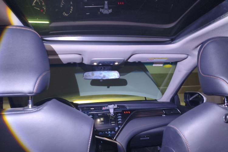 Used Toyota Camry 2018 2.5G Luxury Edition Headliner