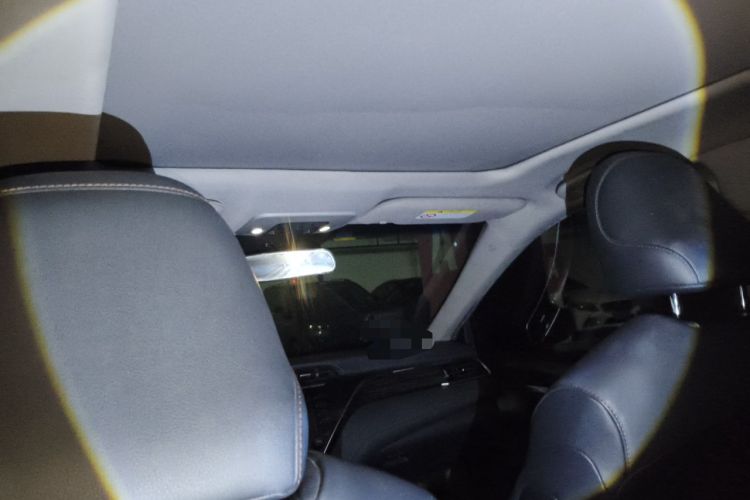 Used Toyota Camry 2018 2.5G Luxury Edition Headliner