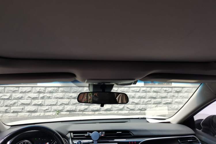 Used Toyota Camry 2018 2.5G Luxury Edition Headliner