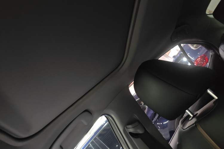 Used Toyota Camry 2018 2.0G Luxury Edition Headliner