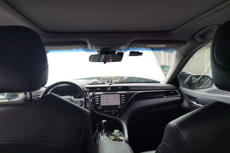 Used Toyota Camry 2018 2.5G Luxury Edition Headliner