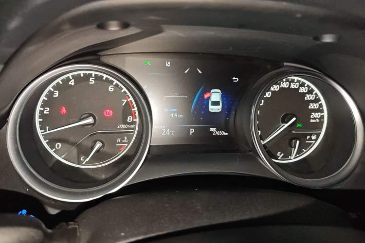 Used Toyota Camry 2018 2.0G Luxury Edition Instrument Cluster