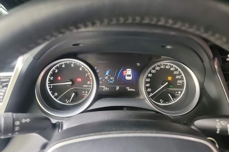 Used Toyota Camry 2018 2.5G Luxury Edition Instrument Cluster