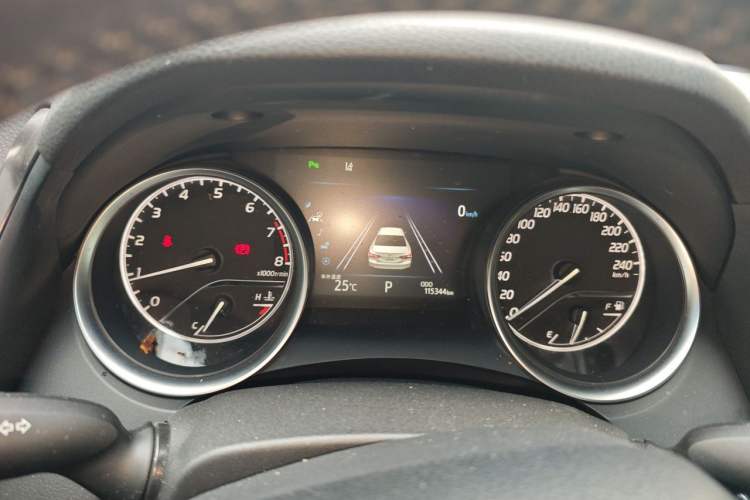 Used Toyota Camry 2018 2.0G Luxury Edition Instrument Cluster
