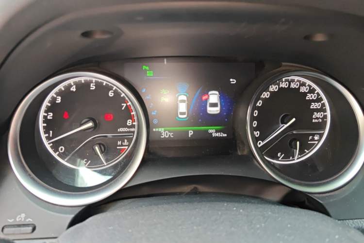 Used Toyota Camry 2018 2.5G Luxury Edition Instrument Cluster