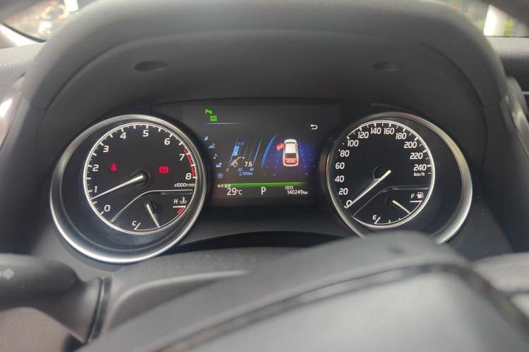 Used Toyota Camry 2018 2.5G Luxury Edition Instrument Cluster