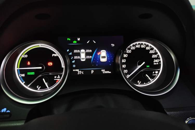 Used Toyota Camry 2018 Dual-Engine 2.5 HG Luxury Edition Instrument Cluster