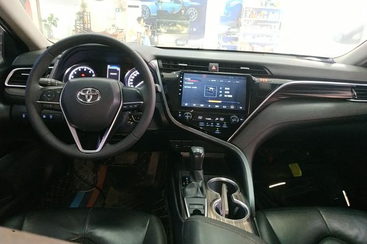 Used Toyota Camry 2018 2.0E Leading Edition Interior 2