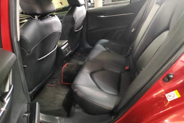 Used Toyota Camry 2018 2.0S FENGSHANG Edition Interior 2