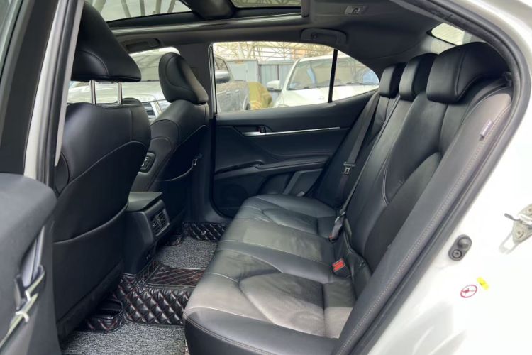 Used Toyota Camry 2018 2.5G Luxury Edition Interior 2