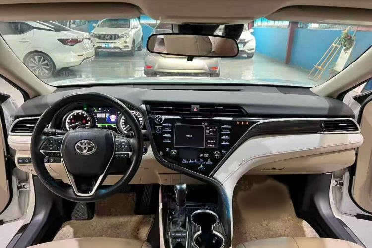 Used Toyota Camry 2018 2.5G Luxury Edition Interior 3