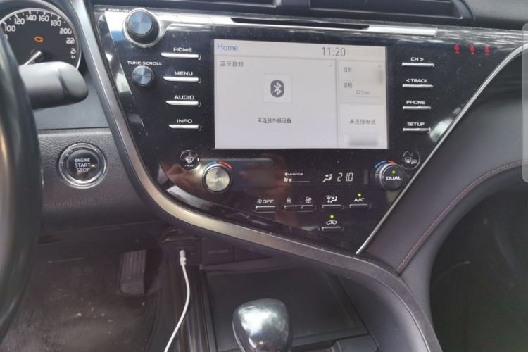 Used Toyota Camry 2018 2.5G Luxury Edition Interior 3