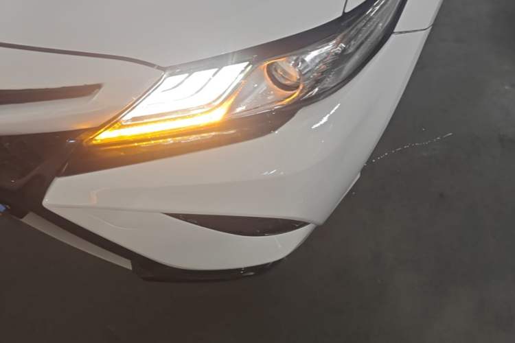 Used Toyota Camry 2018 2.5S Fēngshàng Edition Left Front Headlight