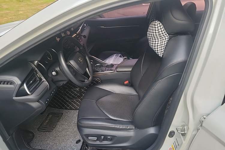 Used Toyota Camry 2018 2.5G Luxury Edition Left Front Seat
