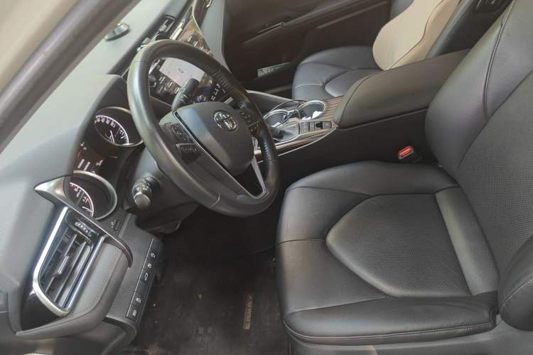 Used Toyota Camry 2018 2.5G Luxury Edition Left Front Seat