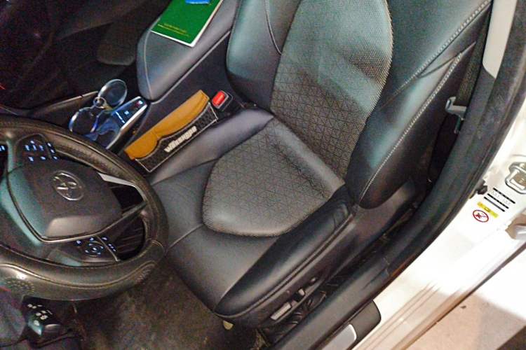 Used Toyota Camry 2018 2.5S Fēngshàng Edition Left Front Seat
