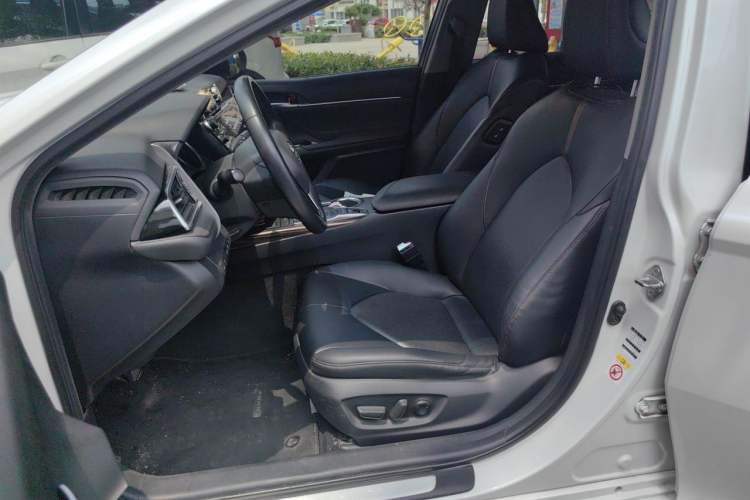 Used Toyota Camry 2018 2.5G Luxury Edition Left Front Seat
