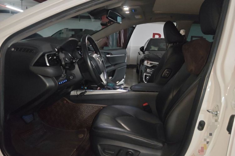 Used Toyota Camry 2018 Dual-Engine 2.5HQ Flagship Edition Left Front Seat